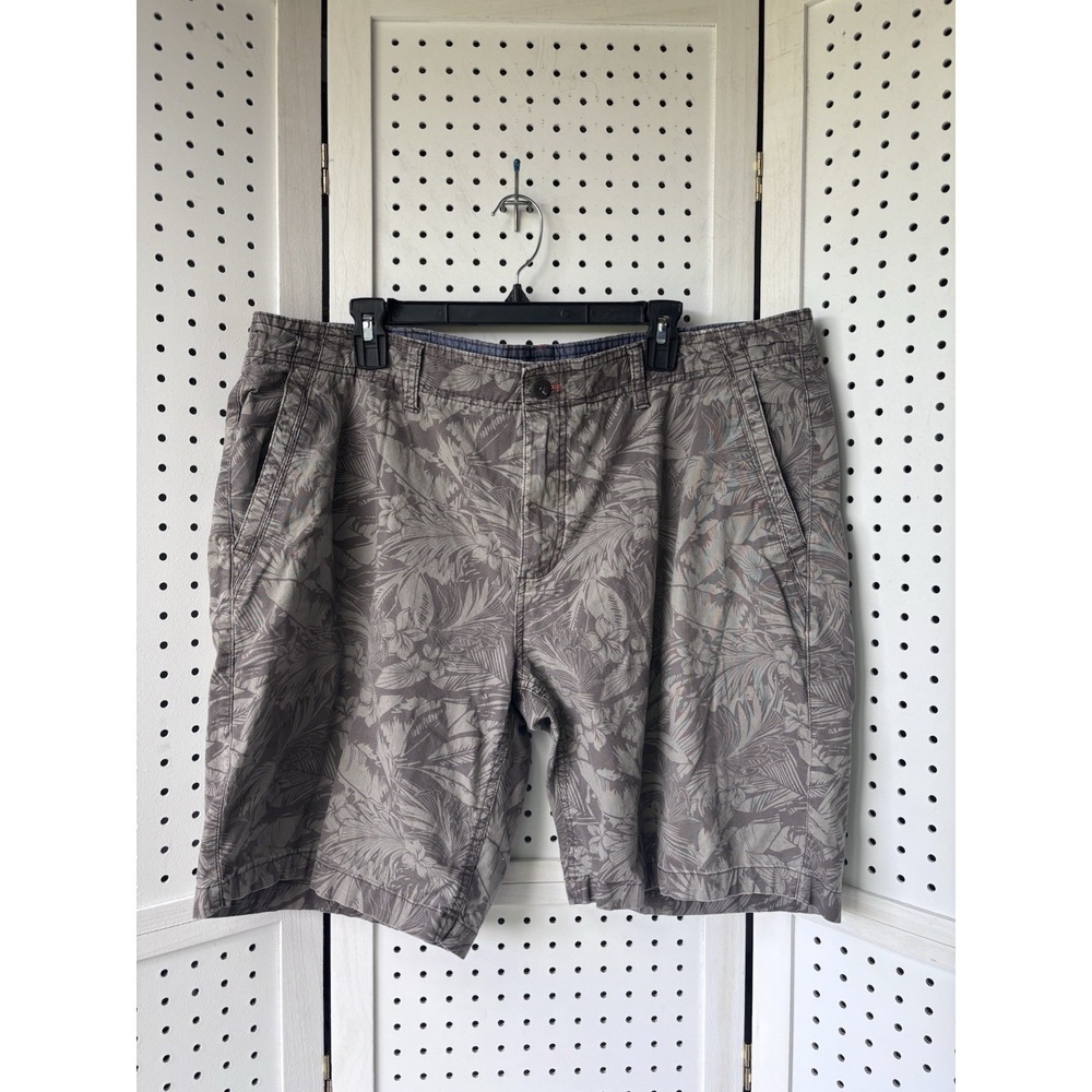 Weatherproof Vintage Cotton Chino Shorts Mens 40W Floral Tropical Print Brown
